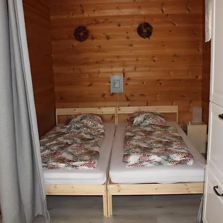 Apartament Veikkola Hiekkasaerkaet *